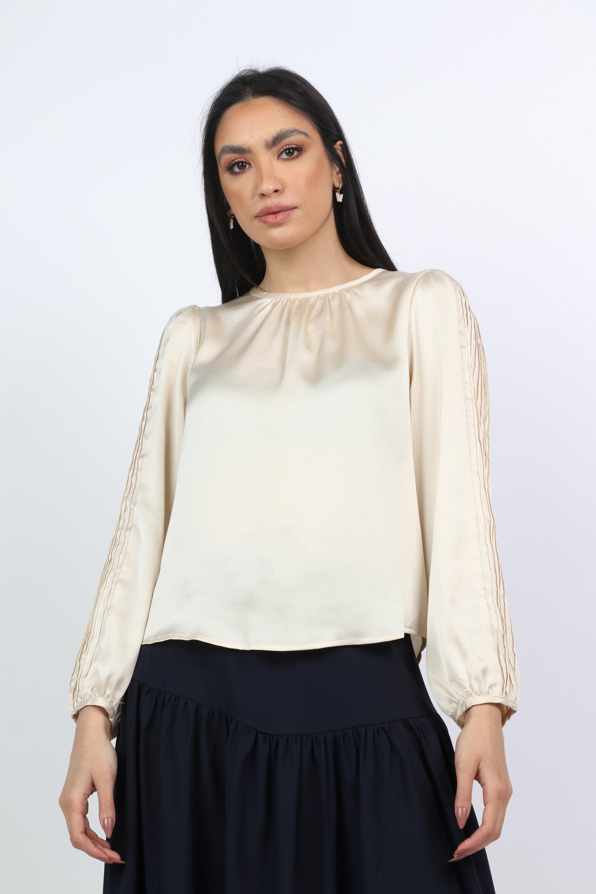 نتشي بلوزة رسمية باكمام طويلة منفوخة نسائي