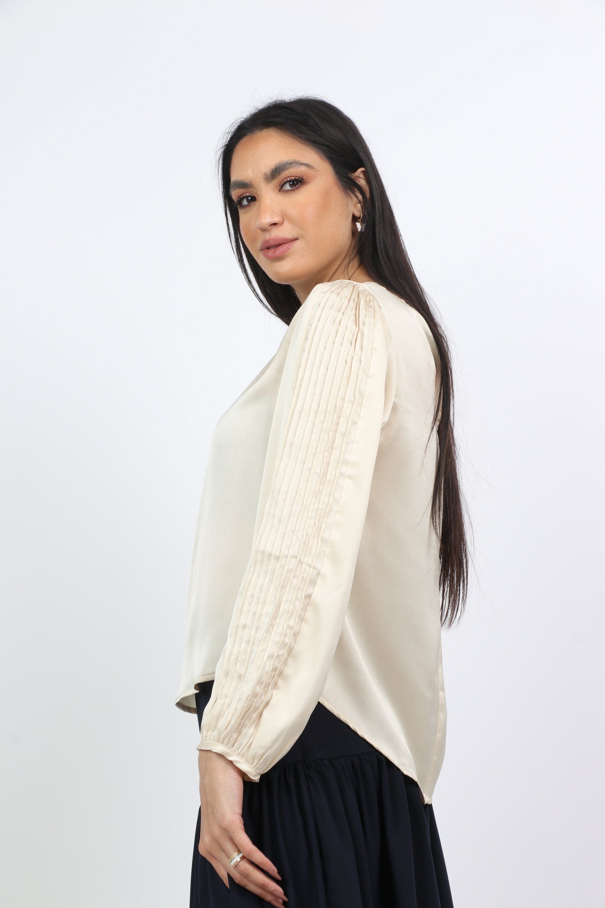 نتشي بلوزة رسمية باكمام طويلة منفوخة نسائي