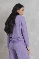 نتشي بلوزة بتطريز بأزراز برقبة دائرية وكم طويل نسائي