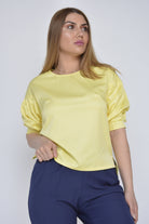 نتشي بلوزة سادة كلاسيك مفتوحة الظهر نص كم بف نسائي