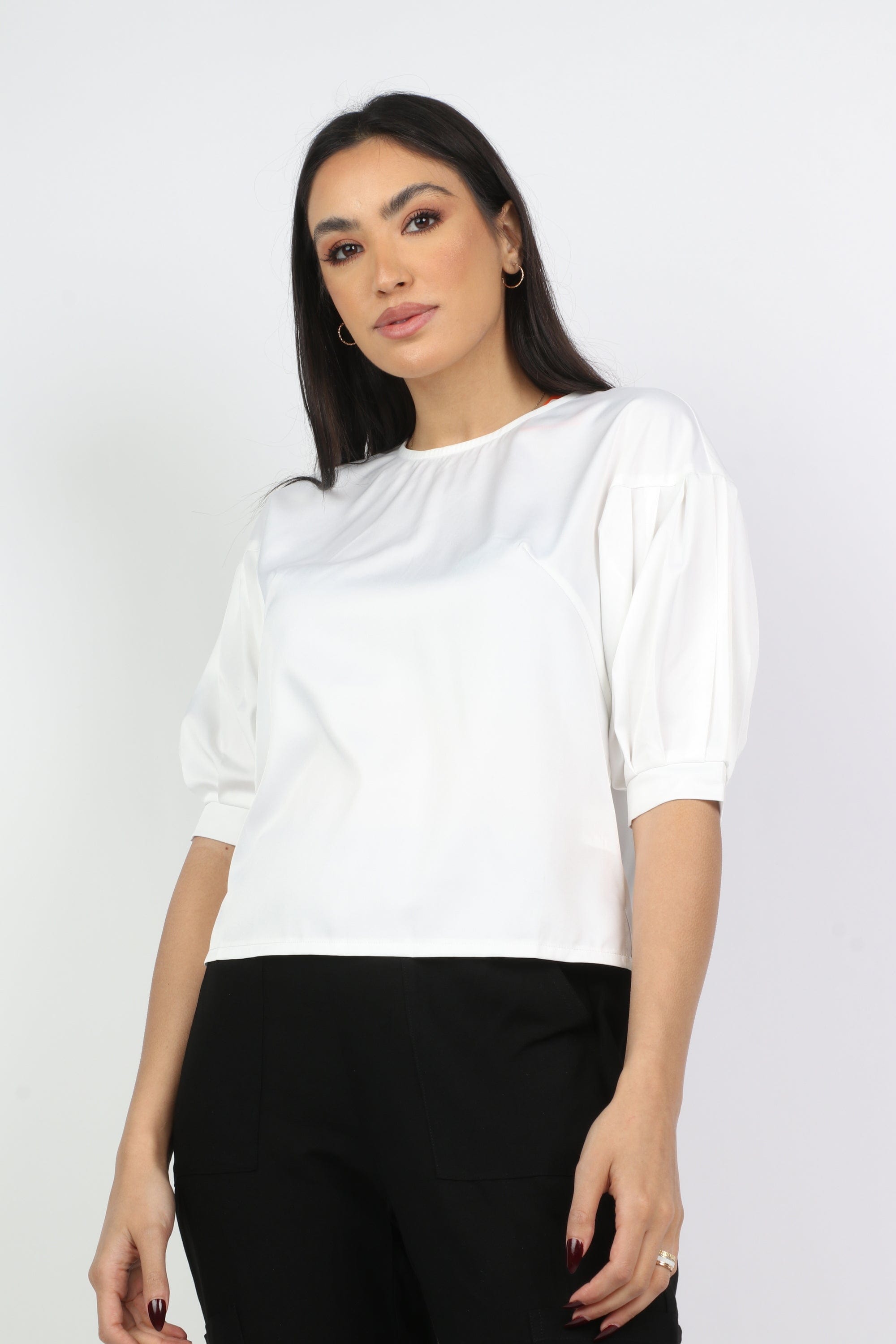 نتشي بلوزة سادة كلاسيك مفتوحة الظهر نص كم بف نسائي