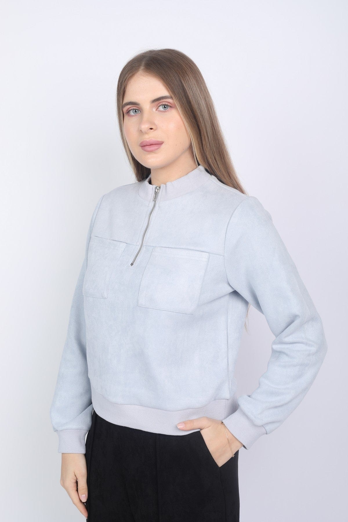 نتشي بلوزة بجيوب وسحاب كم طويل نسائي