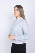 نتشي بلوزة بجيوب وسحاب كم طويل نسائي