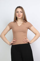 نتشي بلوزة رقبة سبعة بياقة كم قصير نسائي