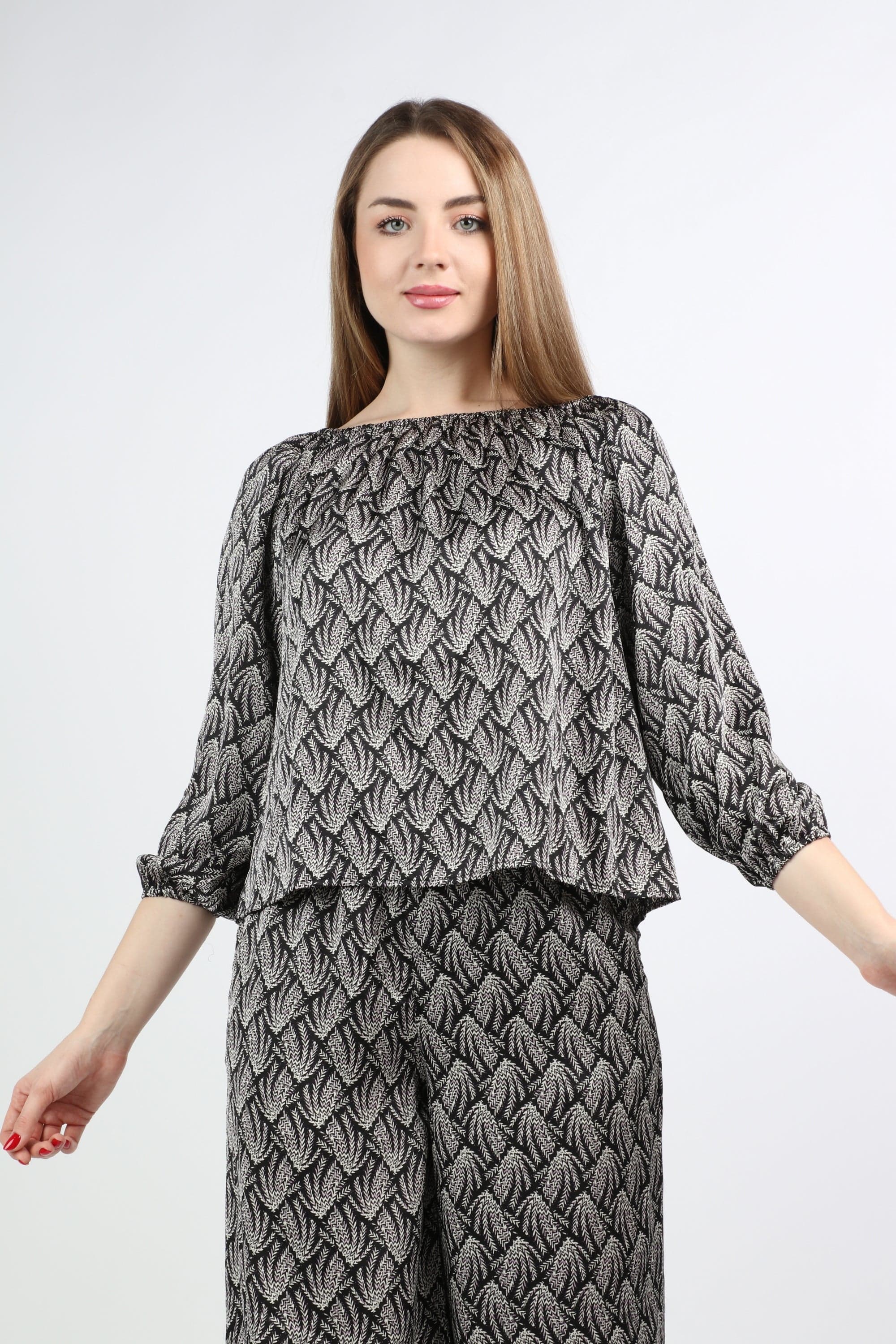 نتشي بلوزة منقوشة رقبة دائرية 3/4 كم نسائي