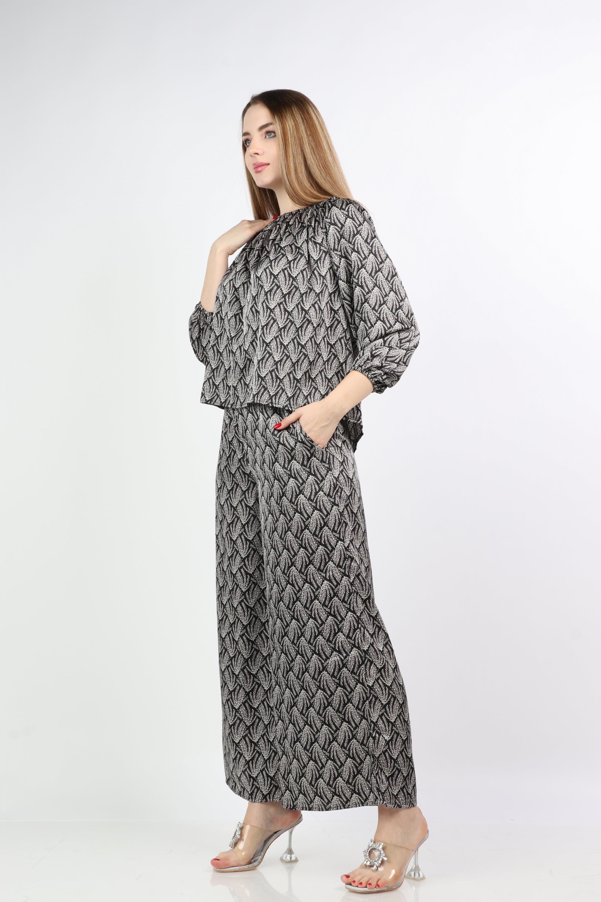 نتشي بلوزة منقوشة رقبة دائرية 3/4 كم نسائي