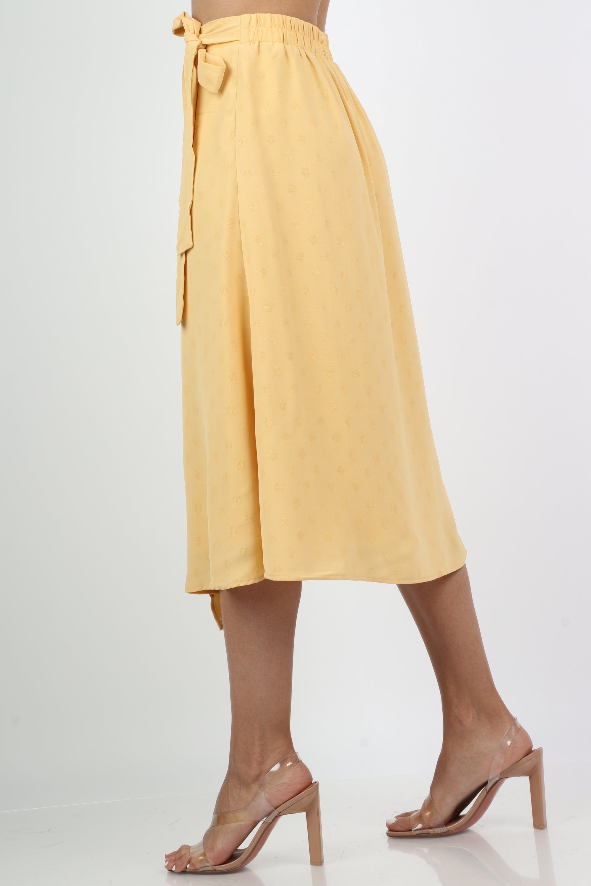 نتشي تنورة ميدي لف ناعمة قماش منقط