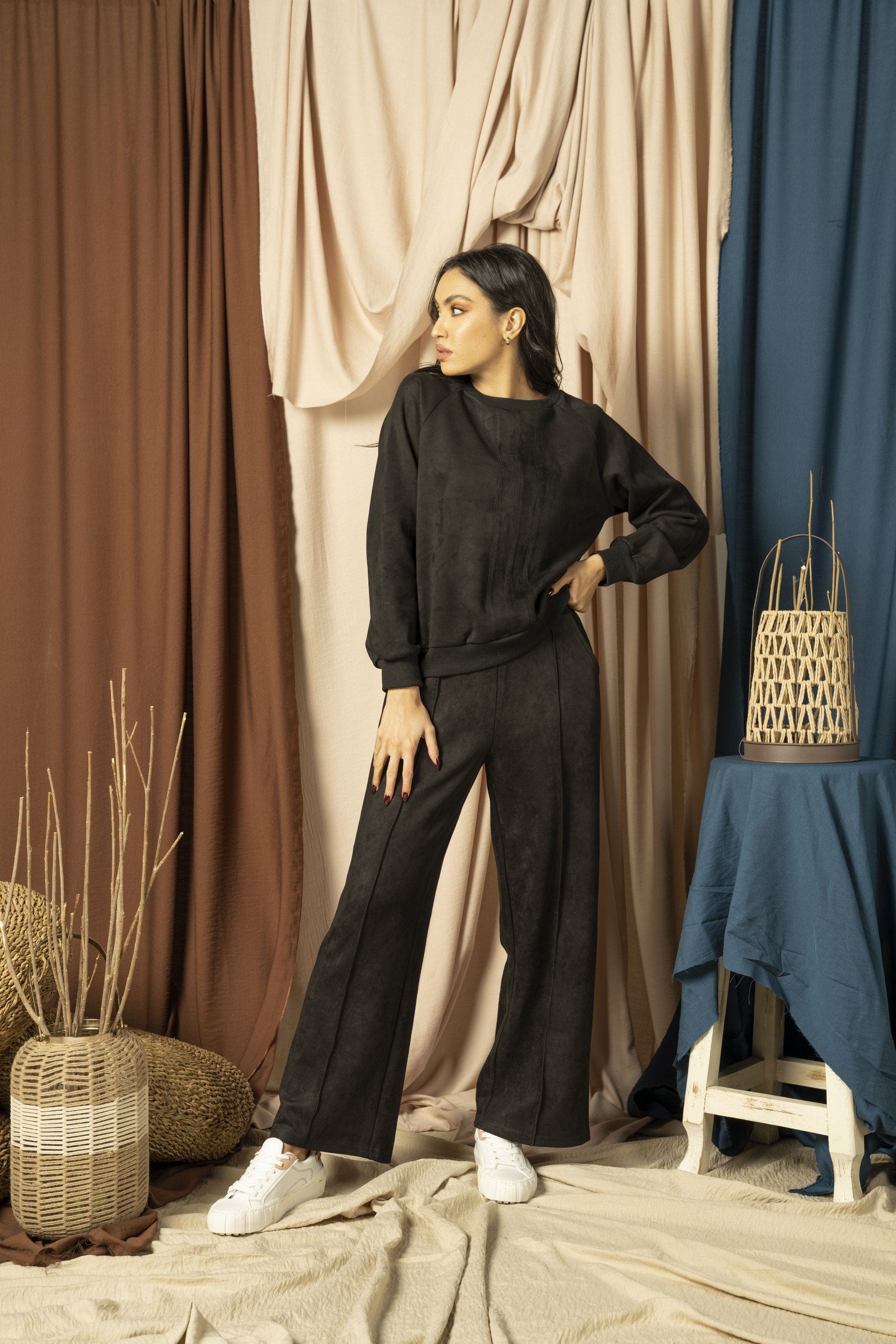 نتشي سويت شيرت سادة بأكمام نسائي