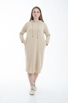 نتشي فستان ميدي بأكمام طويلة وجيب امامي ملحق بهودي