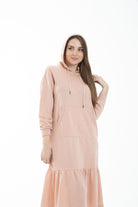 نتشي فستان ميدي بأكمام طويلة وهودي من الخلف