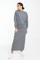 نتشي توب نسائي فضفاض بياقة دائرية