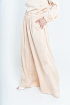 نتشي بنطلون طويل سادة واسع من أسفل نسائي