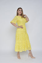 نتشي فستان ميدي بأكمام قصيرة دانتيل بياقة دائرية