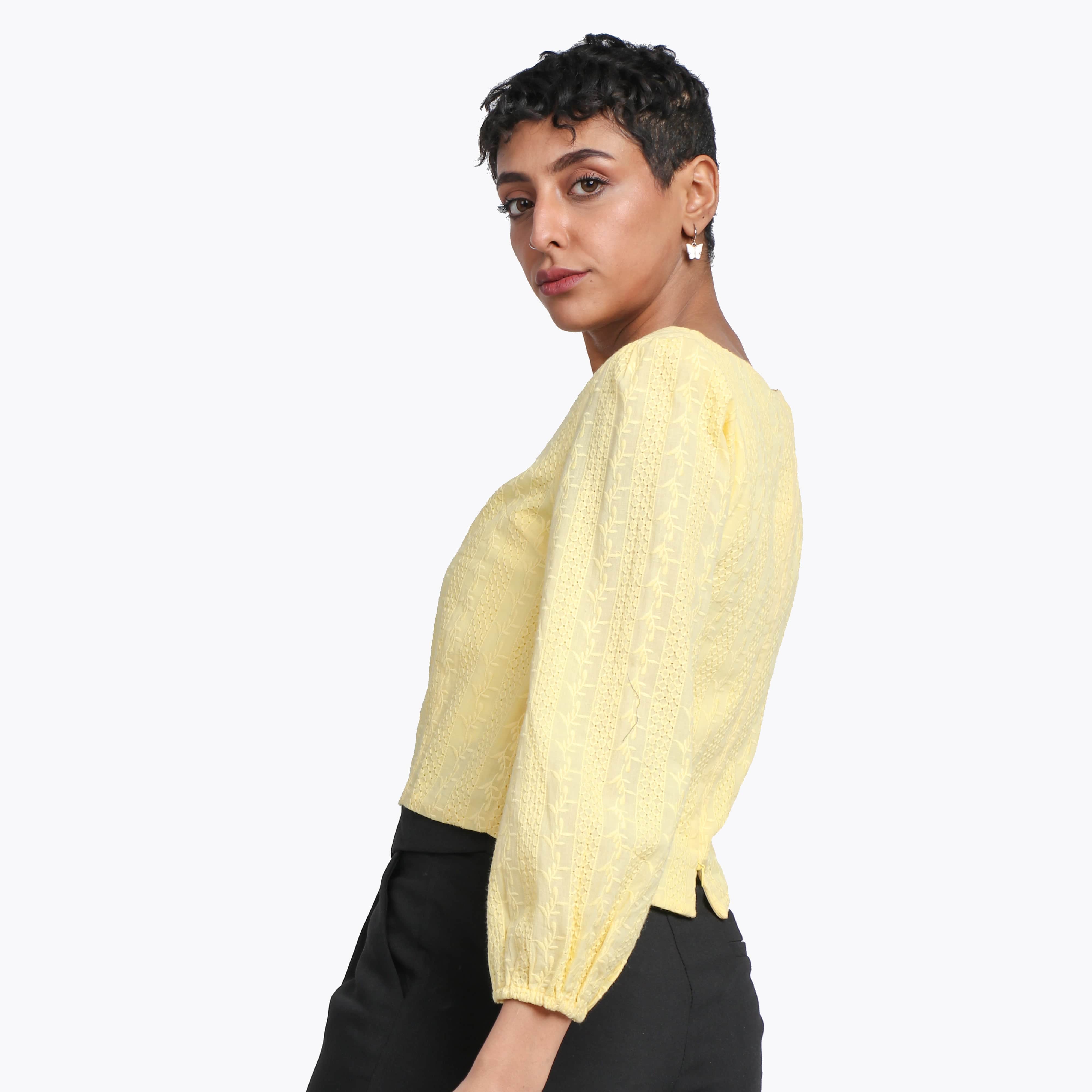 نتشي بلوزة رسمية بياقة مربعة كم طويل نسائي