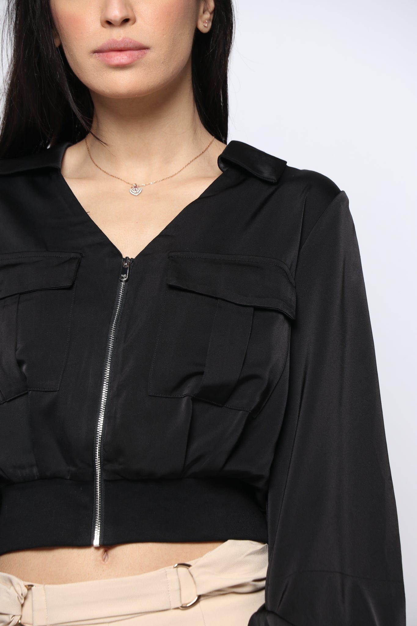 نتشي بلوزة نص بطن مخصر بسحاب كم طويل نسائي