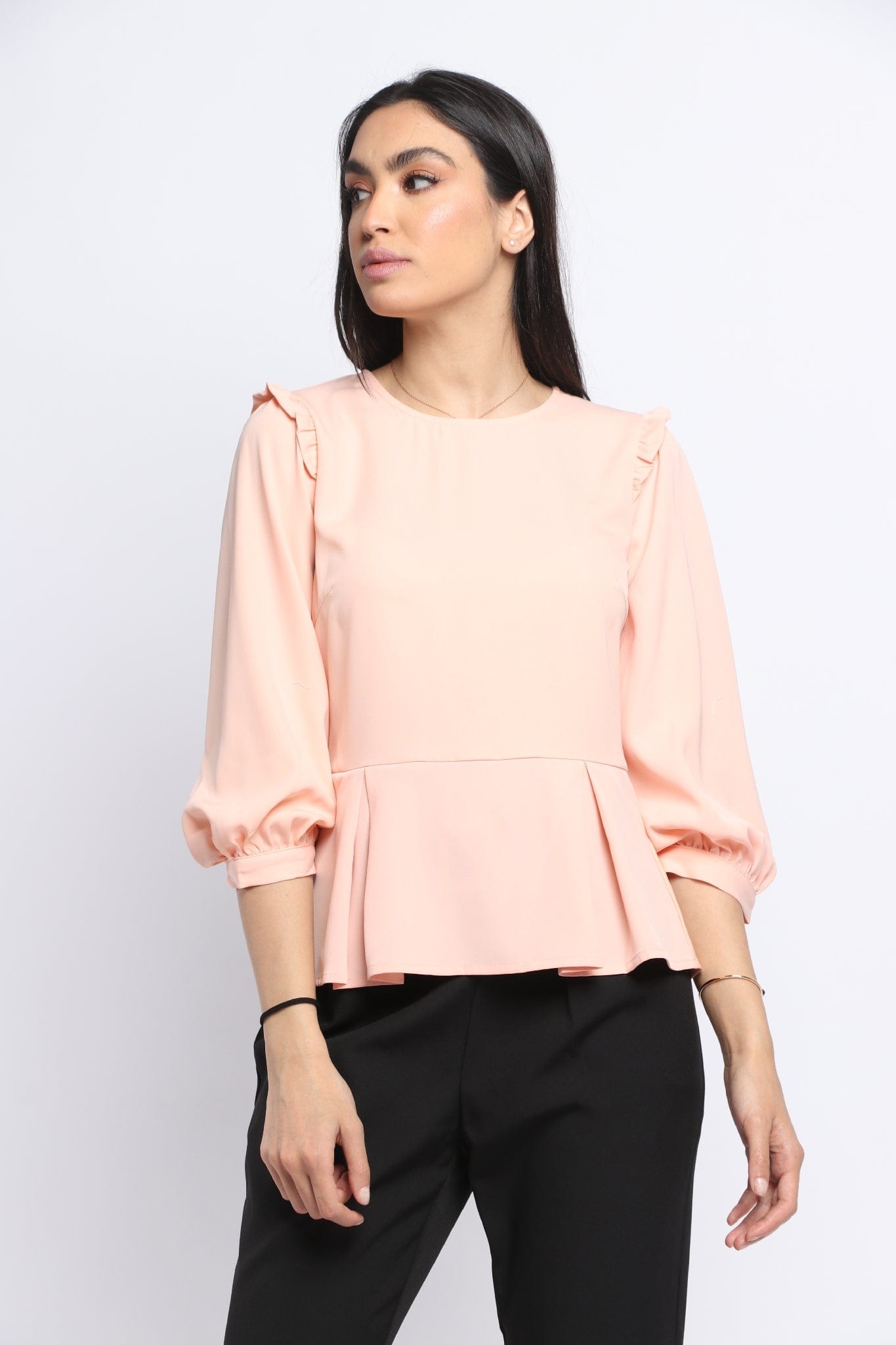 نتشي بلوزة سادة مخصر ومنفوش من تحت 3/4 كم نسائي