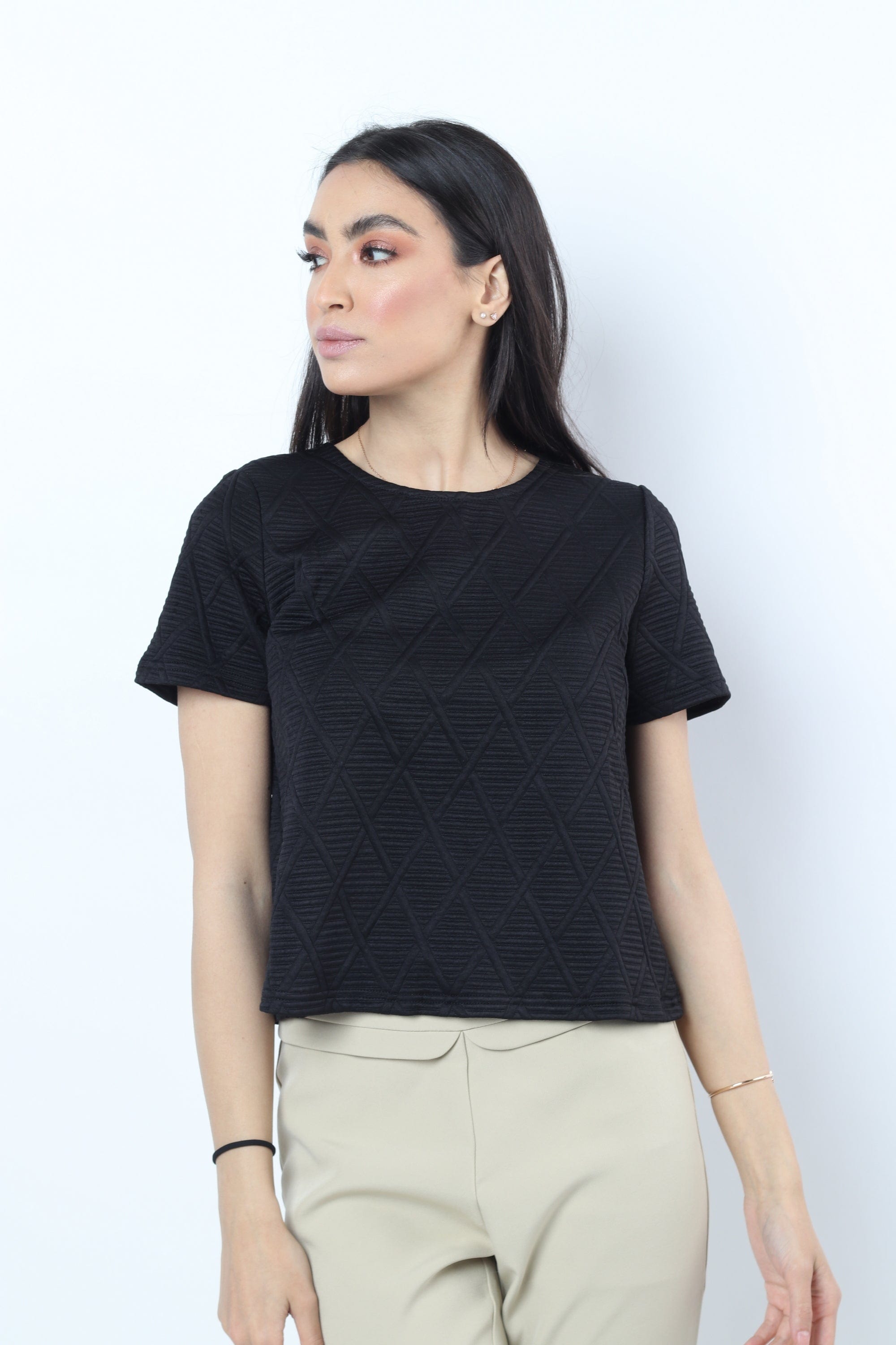 نتشي بلوزة قطن على نمط مثلثات كم قصير نسائي