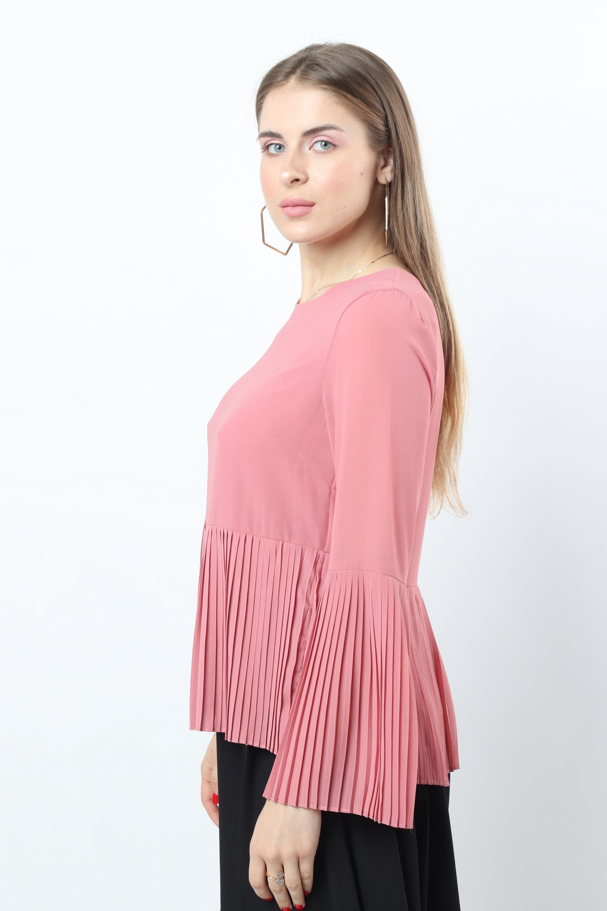 نتشي بلوزة بكسرات بليسيه من أسفل وكم طويل نسائي