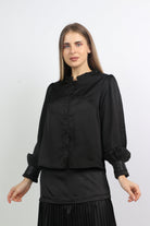 نتشي بلوزة كم طويل سادة بياقة مرتفعة