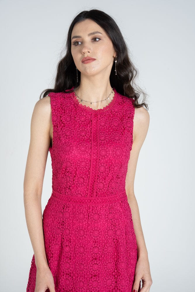 نتشي فستان ميدي سهرة دانتيل واسع من الأسفل بدون كم