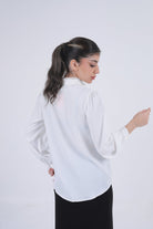 نتشي قميص فضفاض بياقة دانتيل كم طويل نسائي