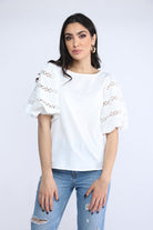 نتشي بلوزة كلاسيكية سادة بأكمام قصيرة منفوخة نسائي