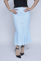 نتشي تنورة ميدي ضيقة بأزرار أمامية بذيل بليسيه