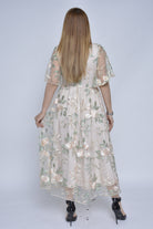 نتشي فستان ميدي شيفون شفاف بنقشة ورد بكم قصير