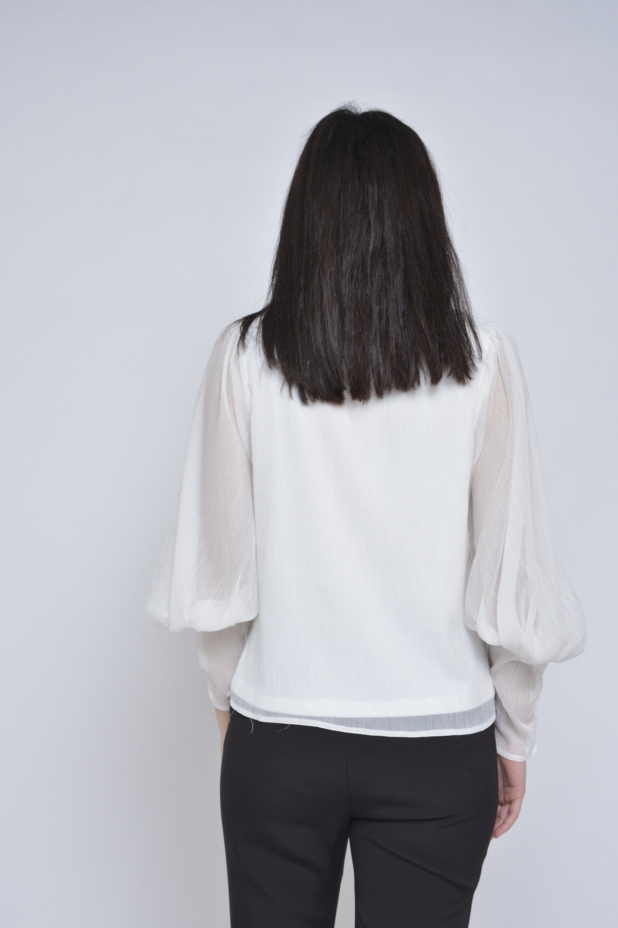 نتشي بلوزة شيفون كم طويل واسع وأساور نسائية