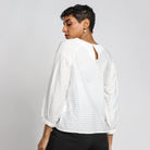 نتشي بلوزة كلاسيك رقبة دائرية كم طويل منفوخ نسائي