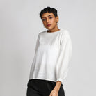 نتشي بلوزة كلاسيك رقبة دائرية كم طويل منفوخ نسائي