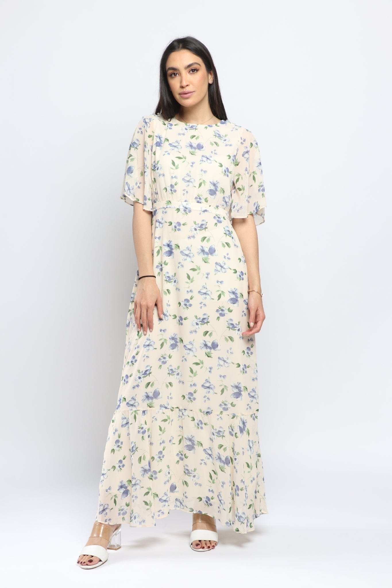 نتشي فستان ماكسي بأكمام قصيرة مشجرة مفتوح من الجانب