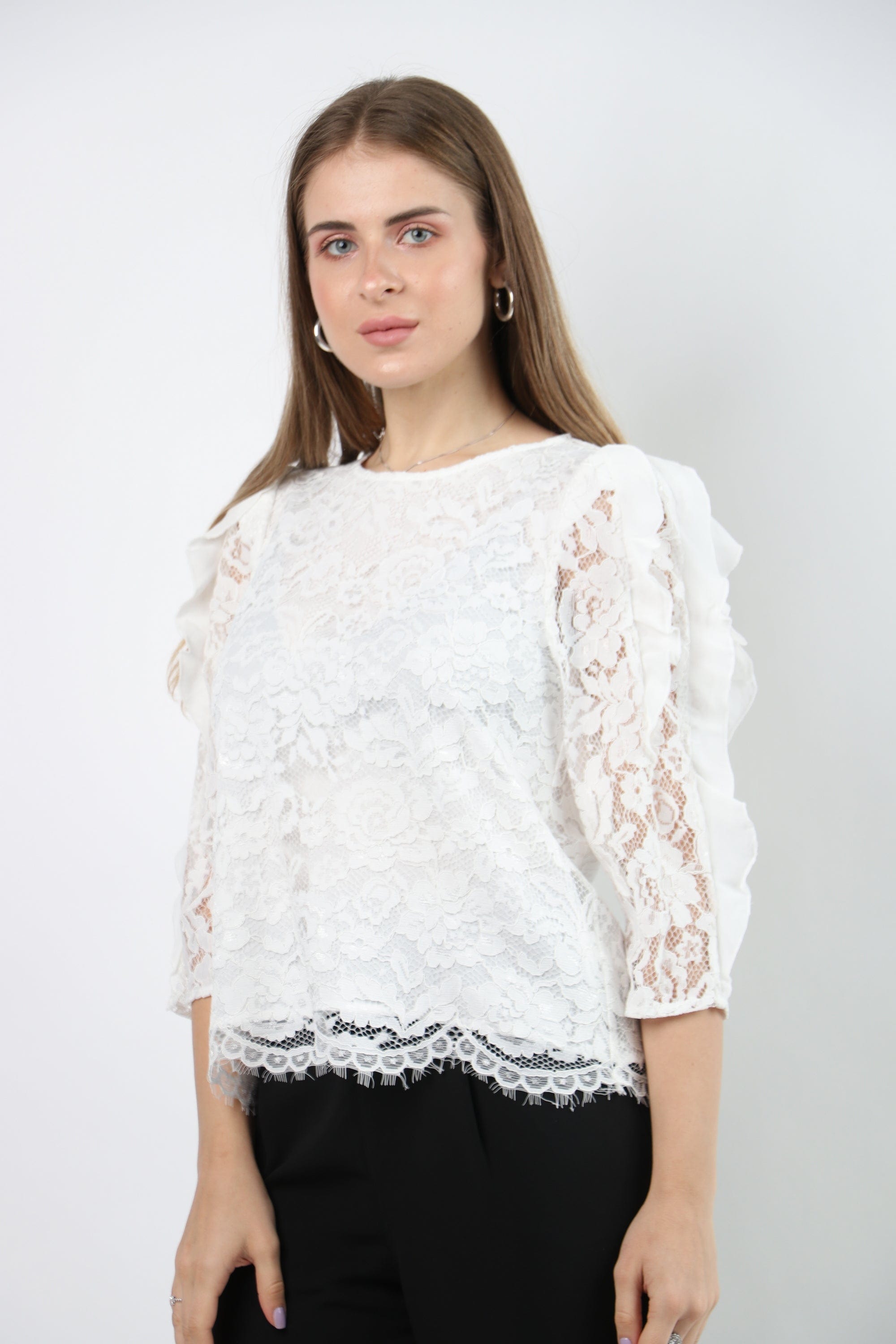 نتشي بلوزة مخرمة بأكمام 3/4 نسائي