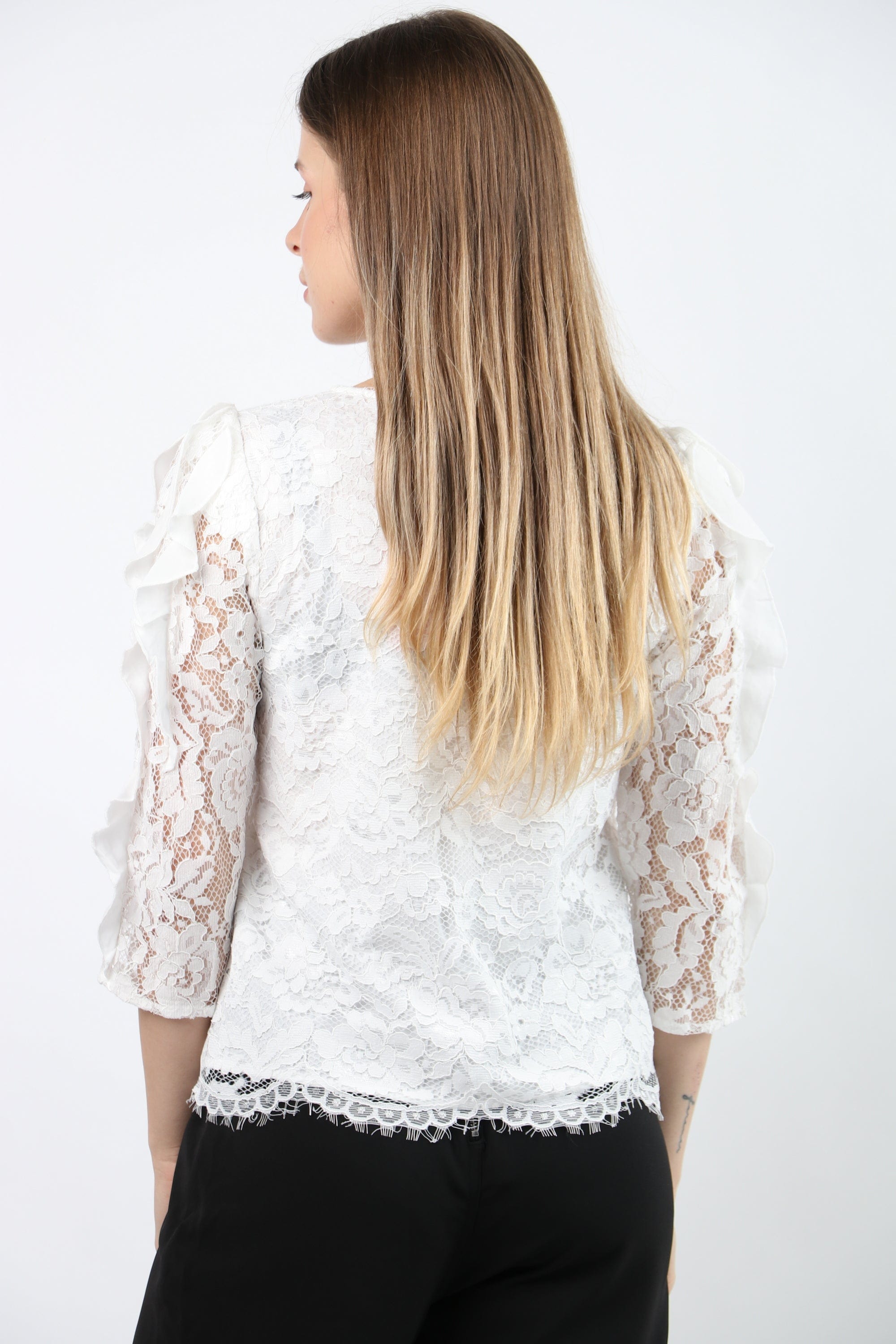 نتشي بلوزة مخرمة بأكمام 3/4 نسائي