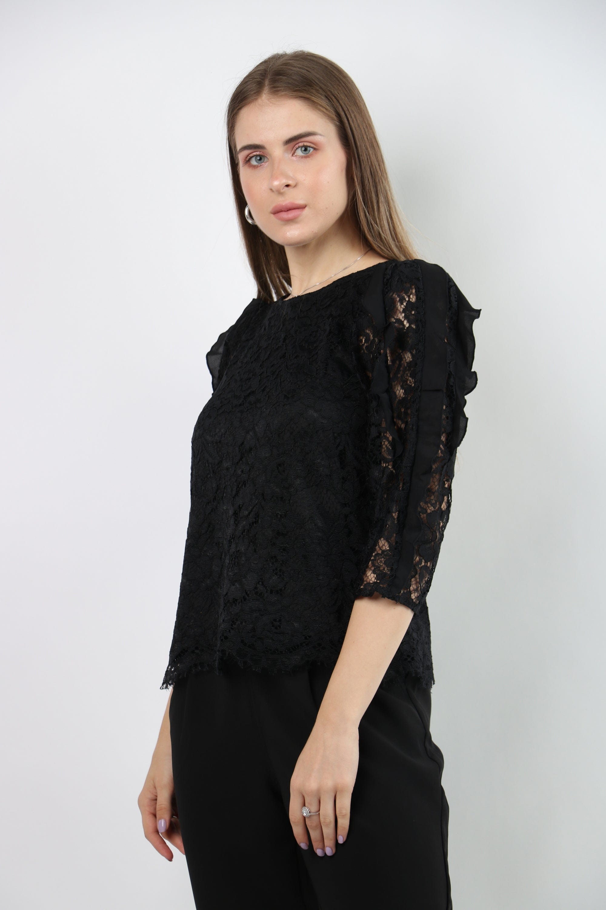 نتشي بلوزة مخرمة بأكمام 3/4 نسائي