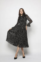 نتشي فستان ميدي شيفون بياقة كلاسيكية وأكمام طويلة