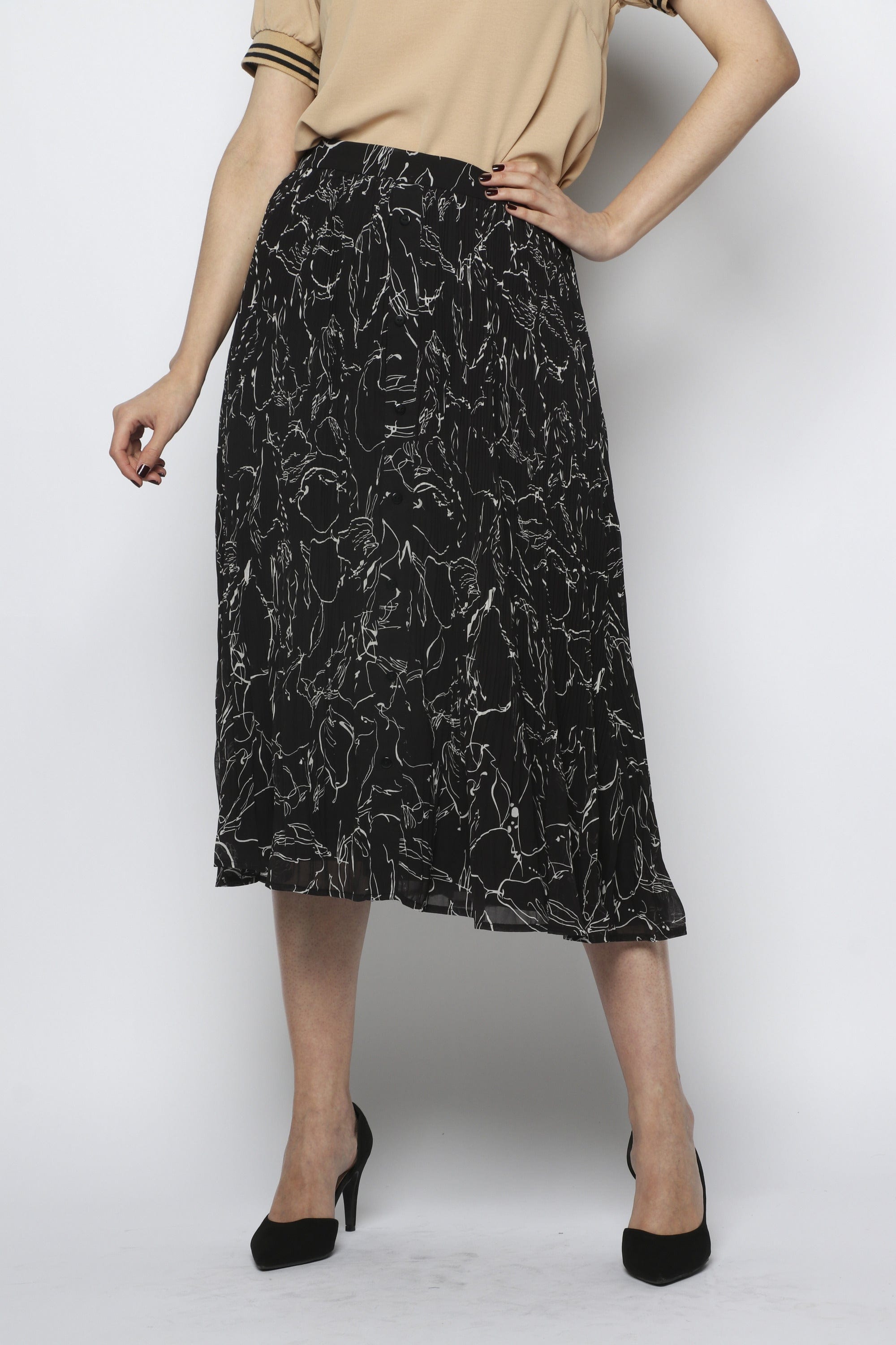 نتشي تنورة ميدي شيفون مزينة بطبعات مزودة بأزرار أمامية