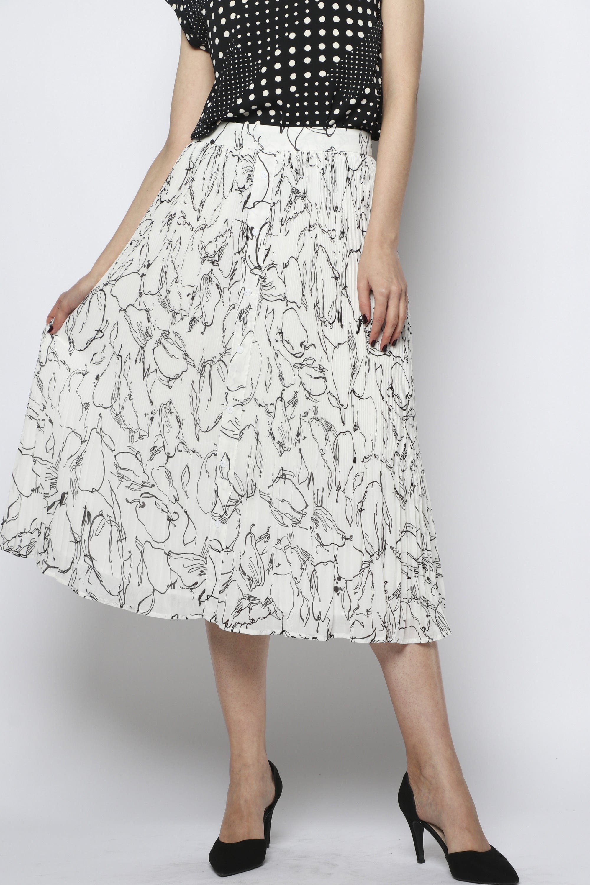 نتشي تنورة ميدي شيفون مزينة بطبعات مزودة بأزرار أمامية