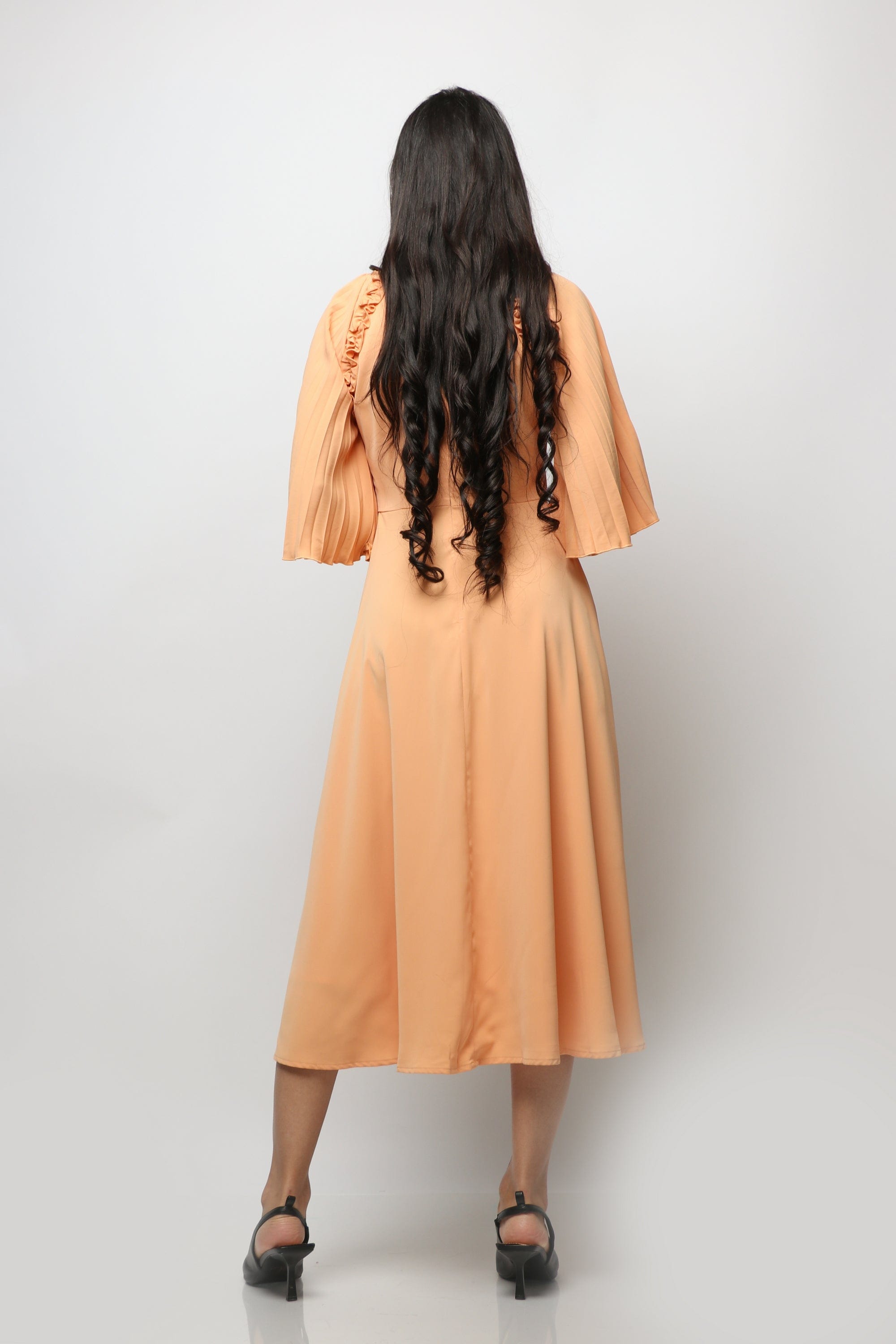 نتشي فستان ميدي كلاسيكي كم متوسط بليسيه