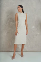 نتشي فستان ميدي سادة ضيق بدون كم