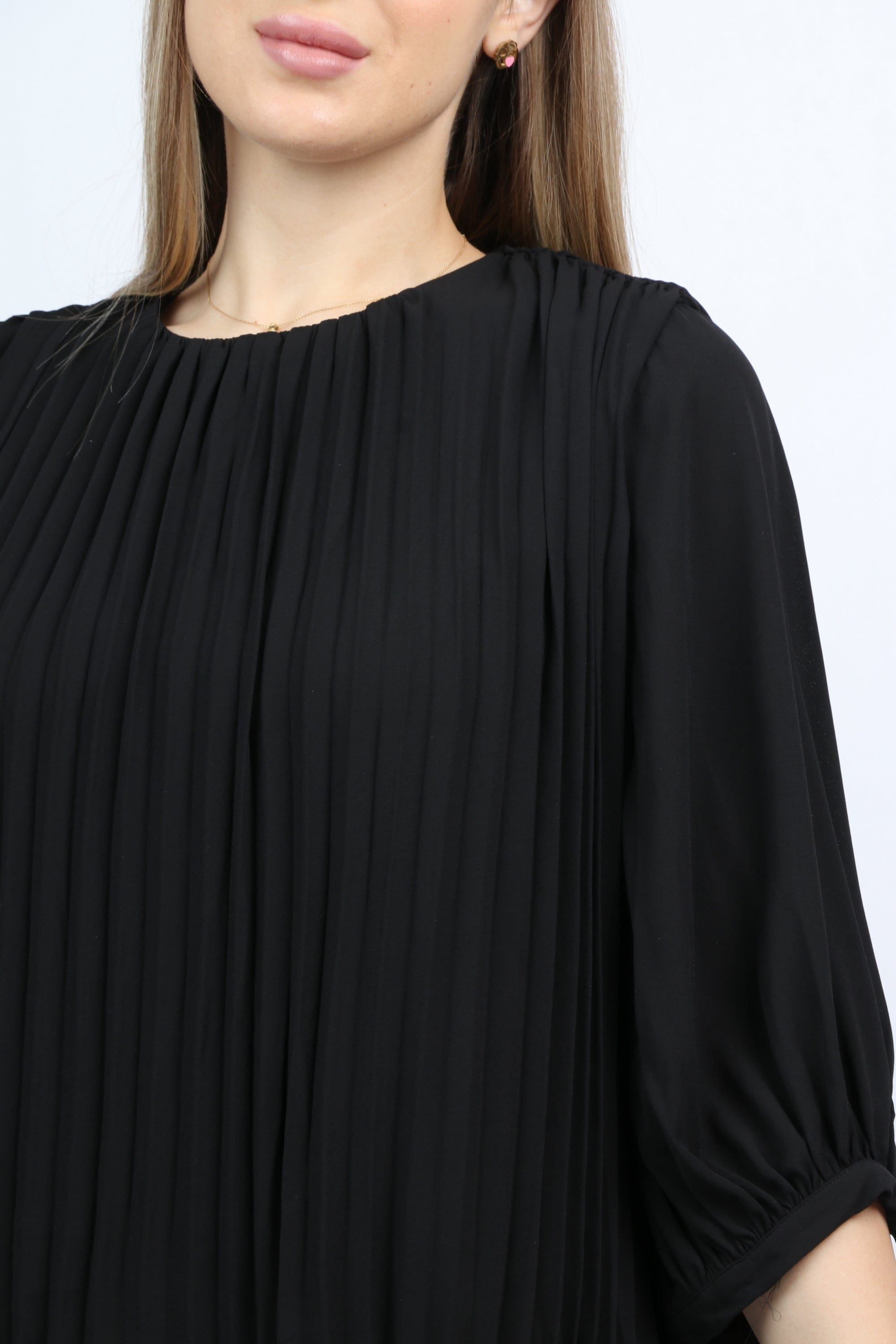 نتشي بلوزة كلاسيك بكسرات صغيرة كلوش 3/4 كم نسائي