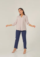 نتشي قميص سادة بكسرتين كم طويل نسائي