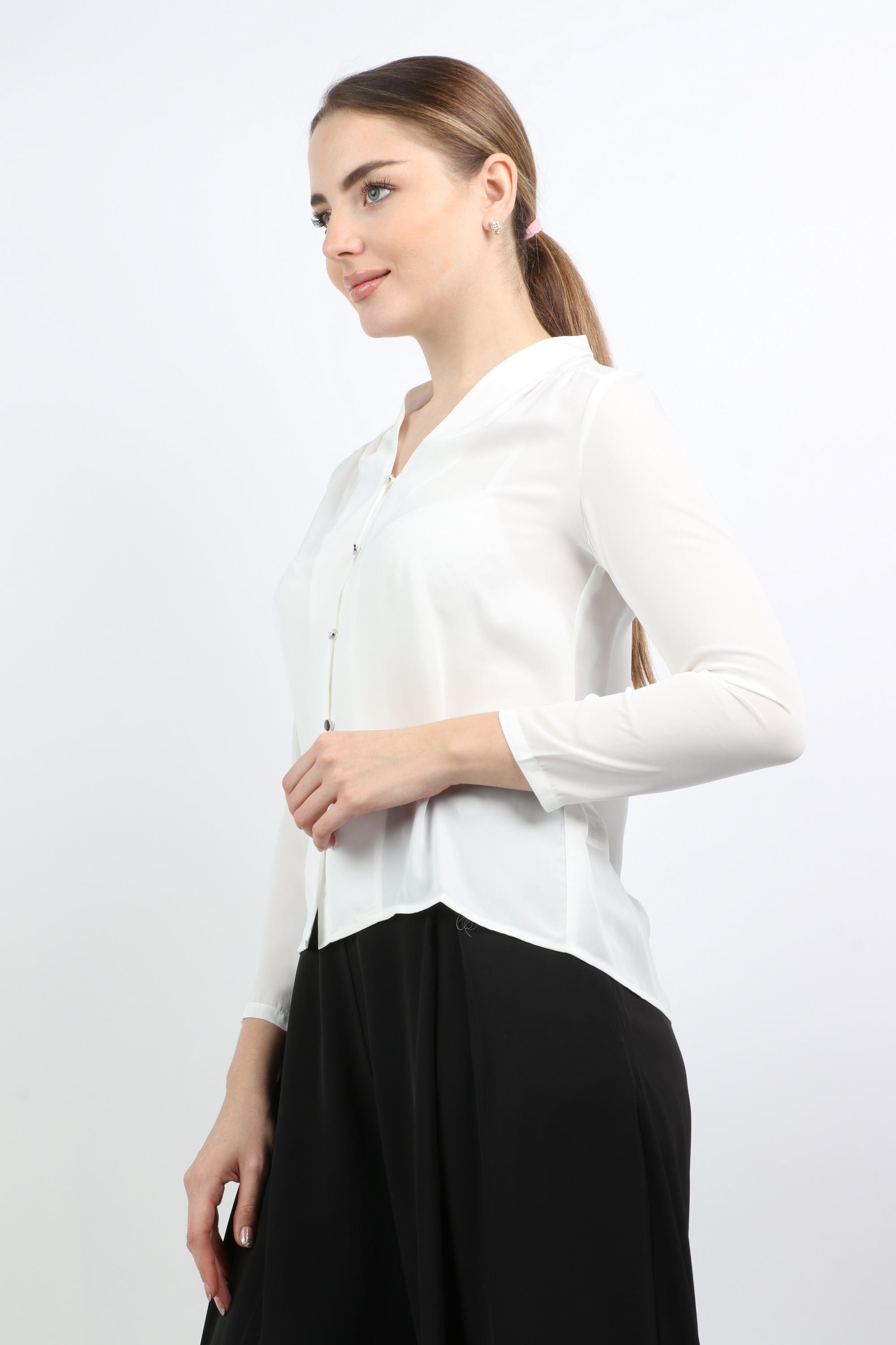 نتشي قميص سادة محبوك بأزرار أمامية وكم طويل نسائي