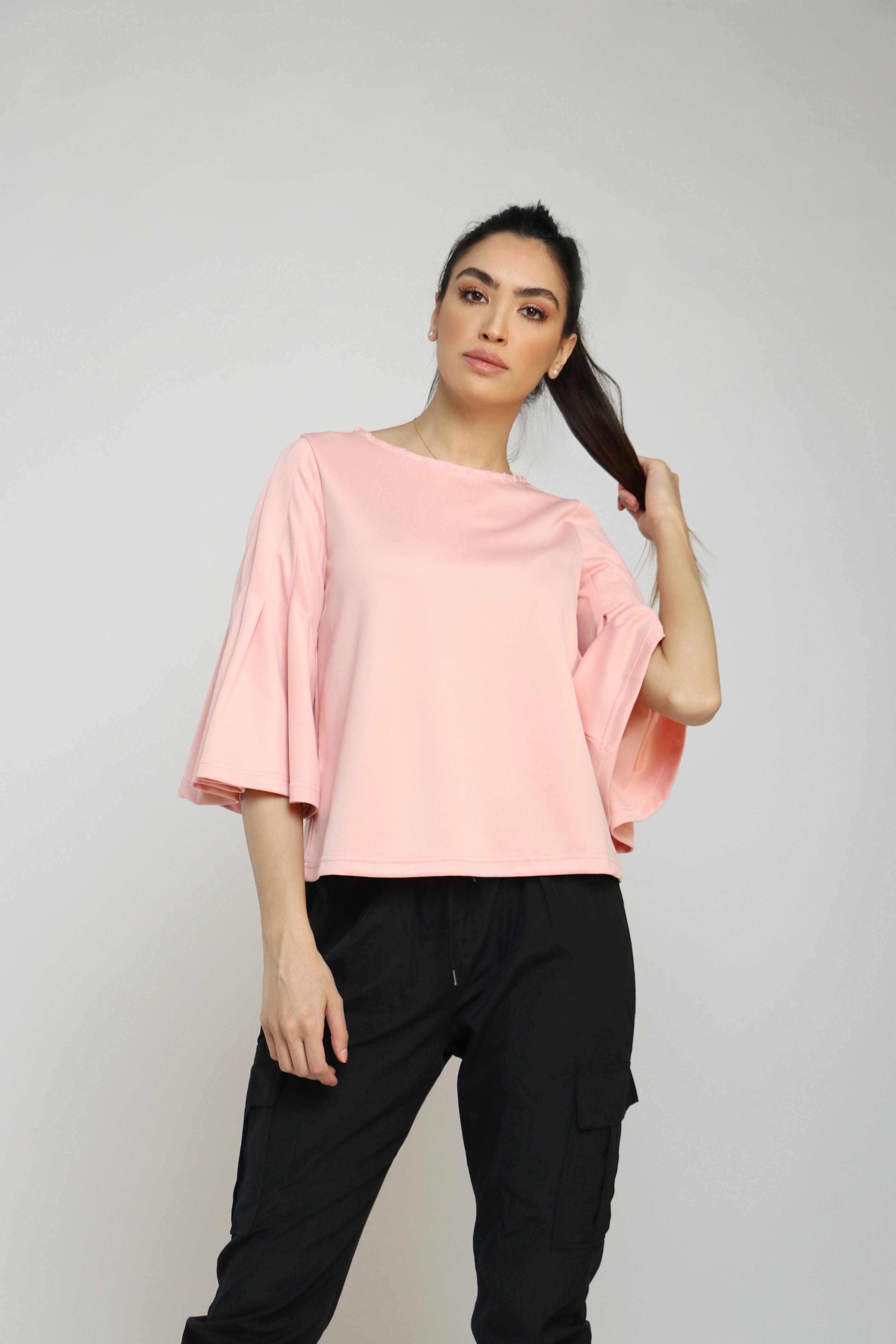 نتشي بلوزة سادة رقبة دائرية كم واسع منفوش نسائي