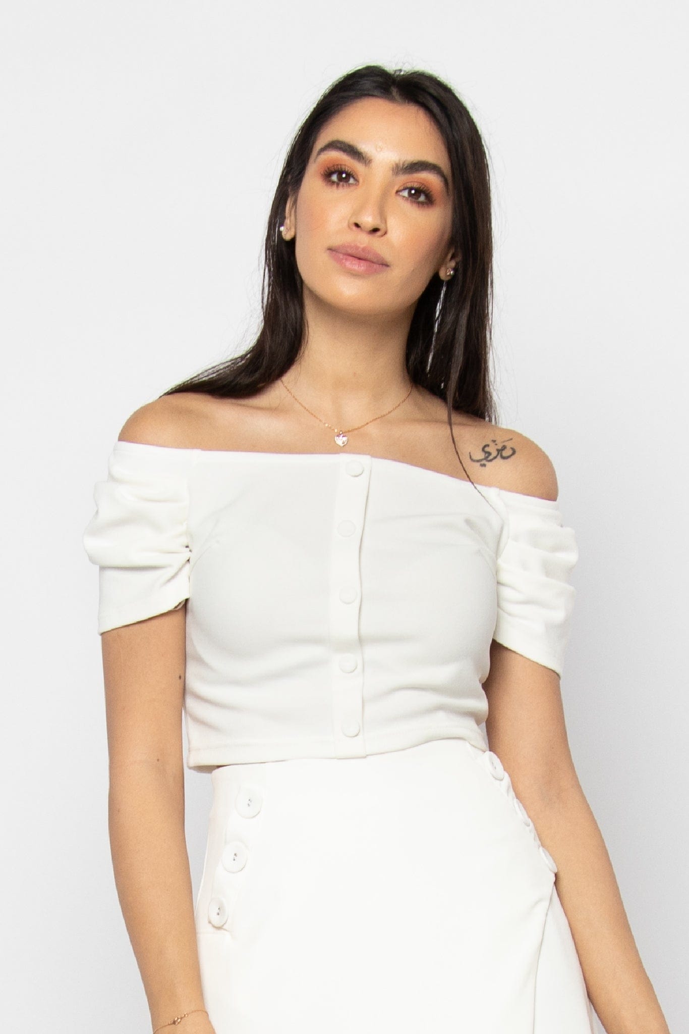 نتشي بلوزة بياقة مربعة بأزرار أمامية كم قصير بف نسائي