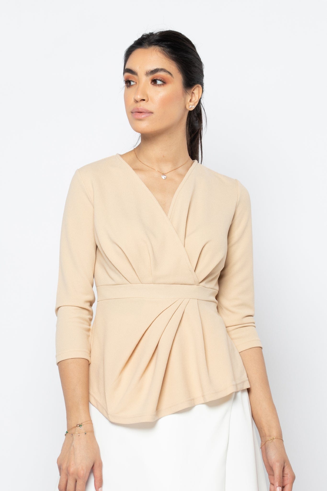 نتشي بلوزة 3/4 كم بخصر ملفوف