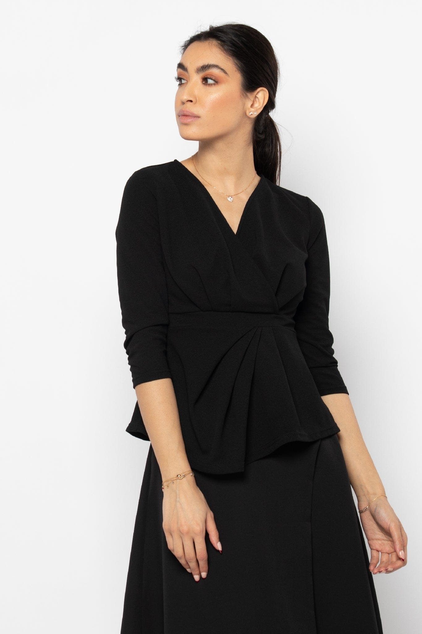 نتشي بلوزة 3/4 كم بخصر ملفوف