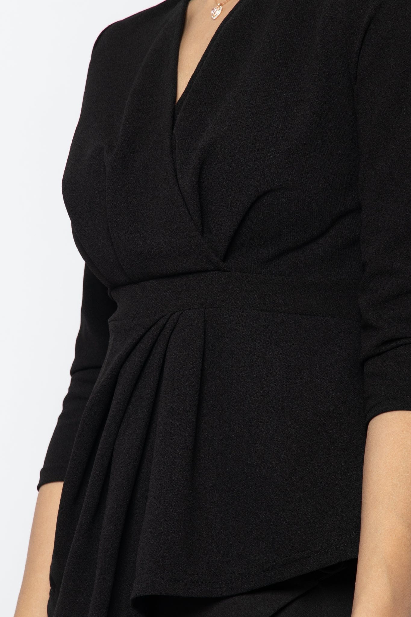 نتشي بلوزة 3/4 كم بخصر ملفوف