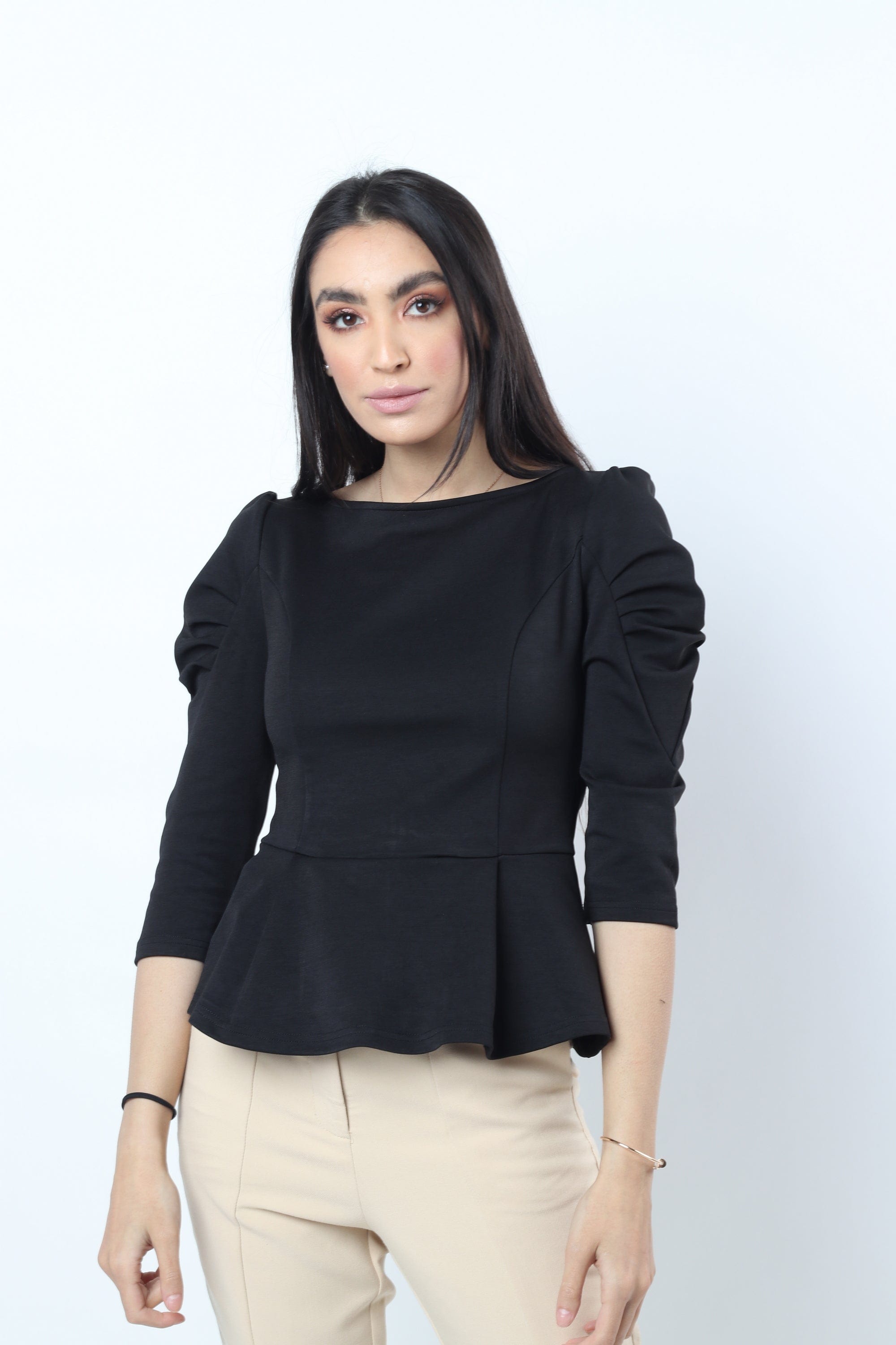 نتشي بلوزة نسائي 3/4 كم برقبة دائرية