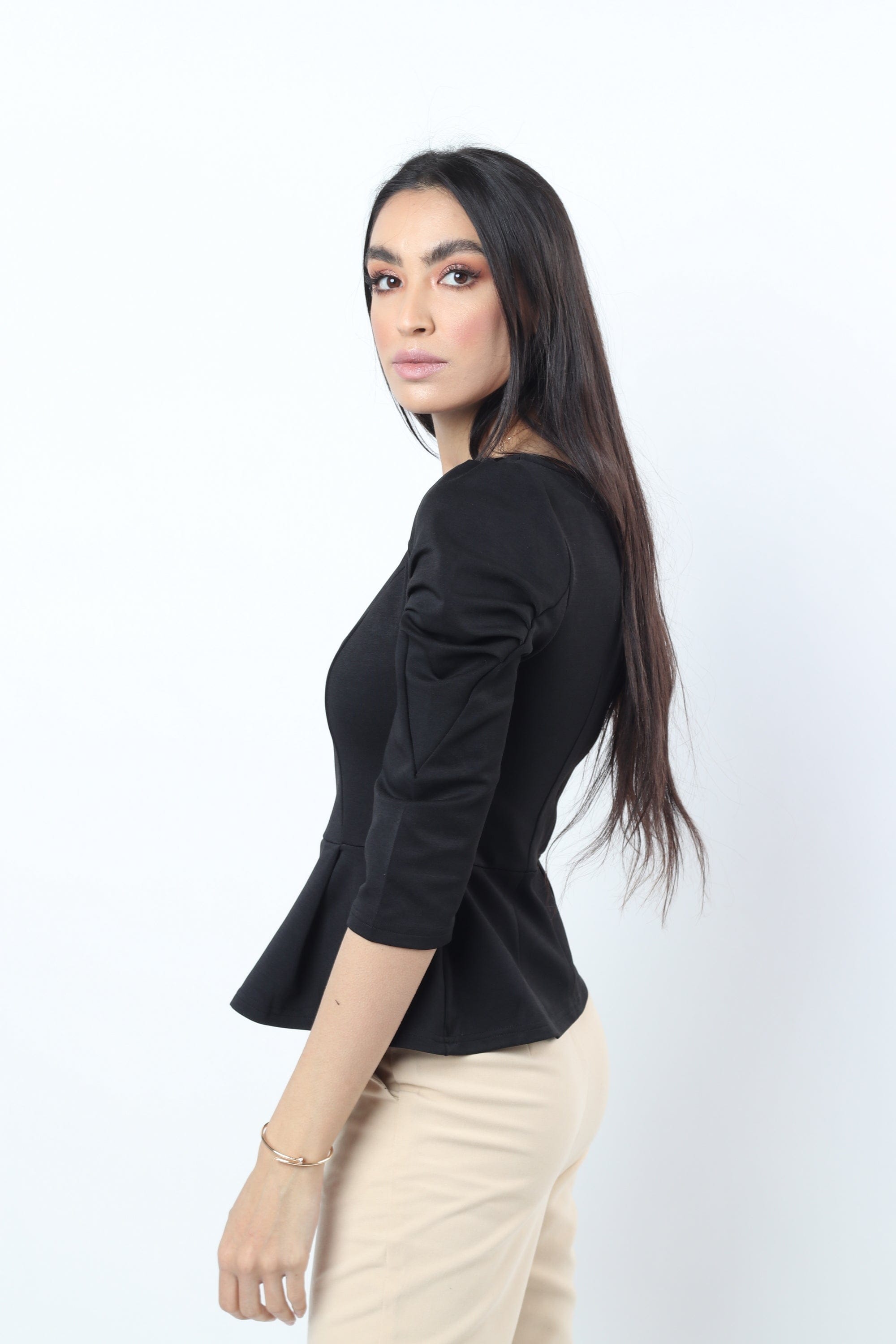 نتشي بلوزة نسائي 3/4 كم برقبة دائرية